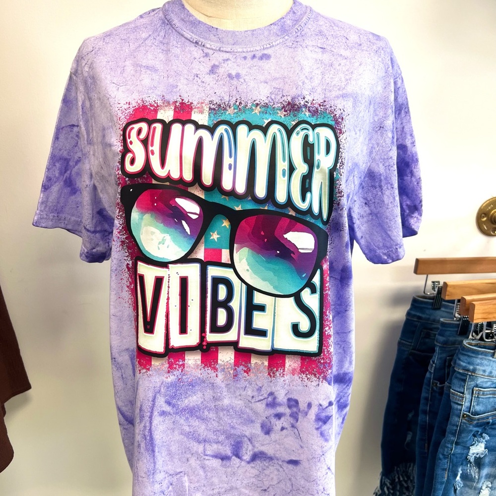 Summer Vibes Tee
